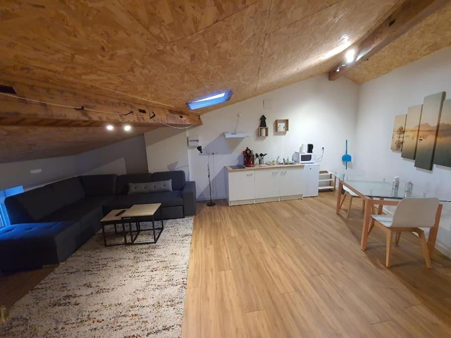 Loft Du Get Apartment Ровел Екстериор снимка